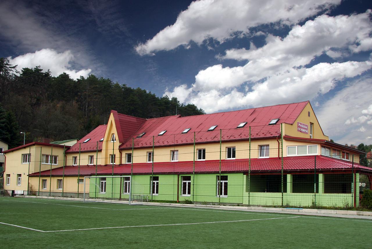 Penzion Olympia** Банска-Бистрица Экстерьер фото